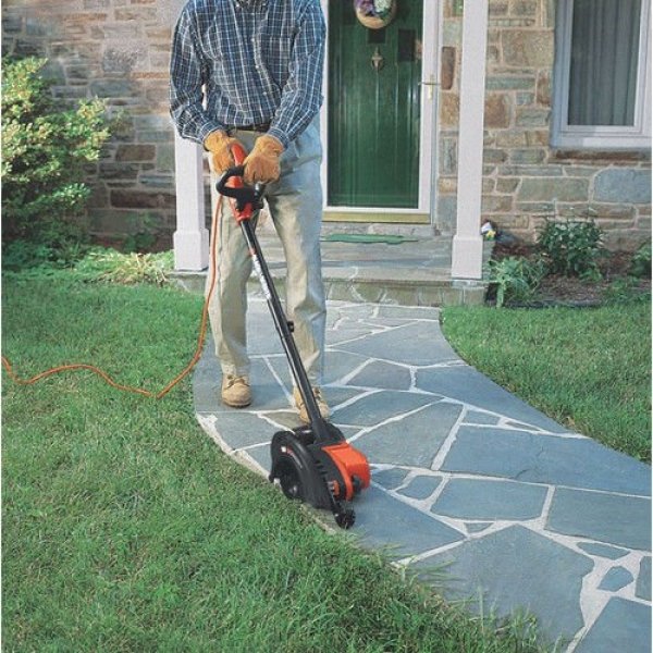 BLACK+DECKER Edge Hog 2-1/4 HP Electric Landscape Edger (LE750) - Image 3