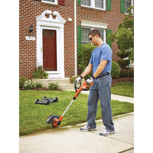 BLACK+DECKER Cordless Lawn Mower, String Trimmer, Edger, 3-in-1 (MTC220) - Image 2