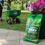 Scotts Turf Builder Green MAX Lawn Food - 5.7kg - 350m2 (3,767ft2) - Image 2